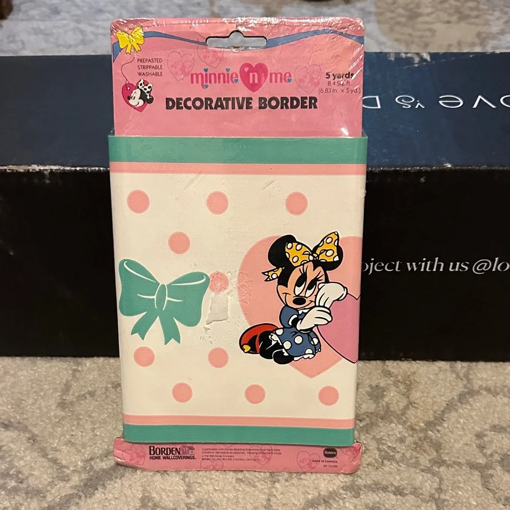 Vintage Minne Mouse decorative border
